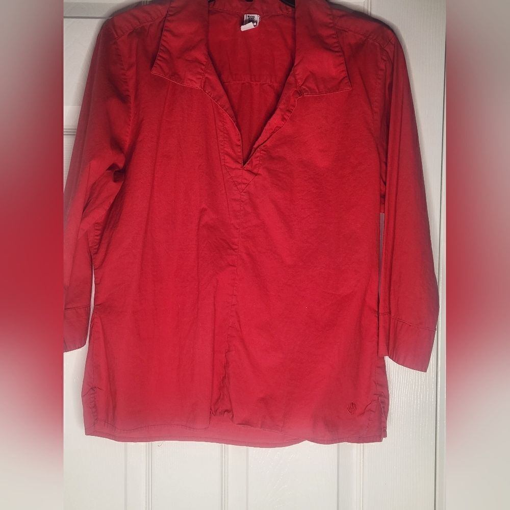 Water Girl L Red Organic Cotton Blend 3/4 Sleeve V-neck Women’s Top